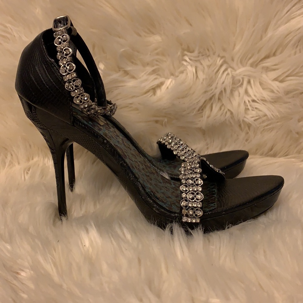 Women’s black sandals heels 8